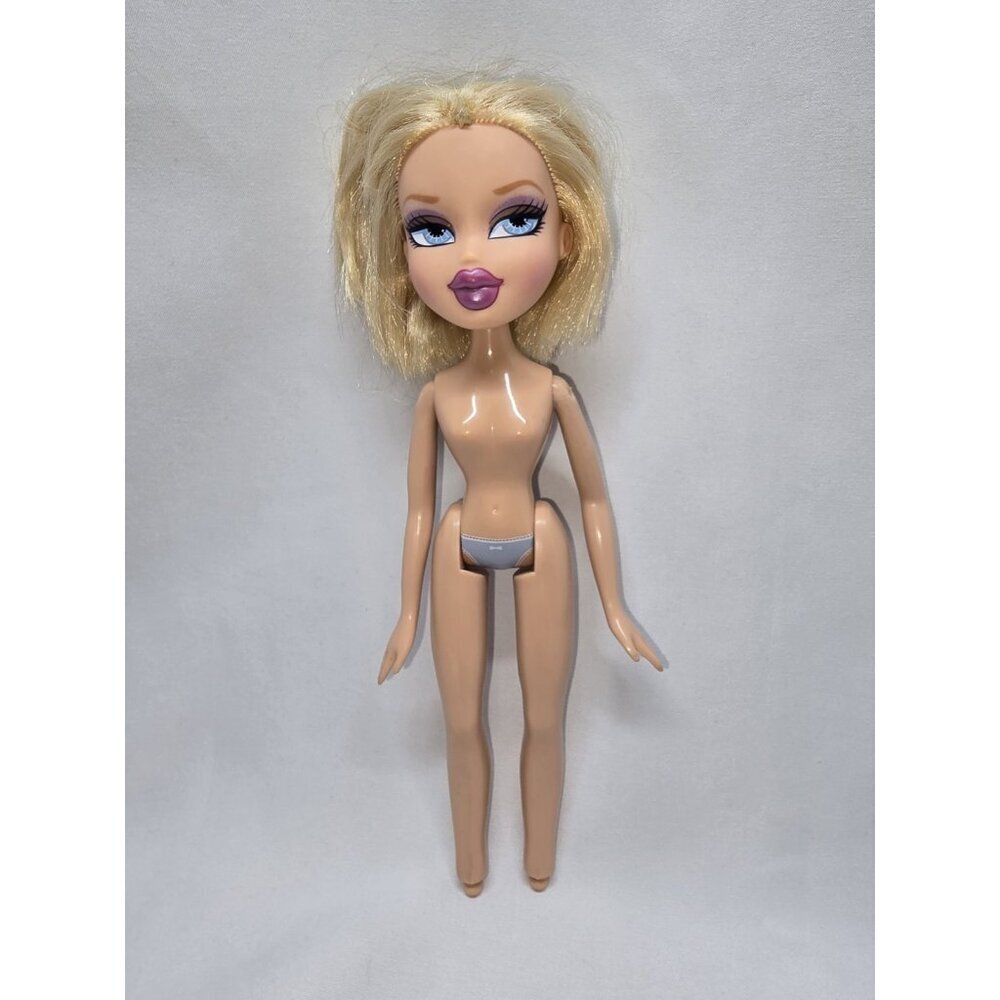 Bratz Passion 4 Fashion Cloe First Edition MGA Doll- Read Description- Hair Cut